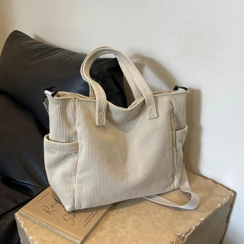 BOLSO TOTE ACANALADO ALMA CON DETALLE DE CUERDA